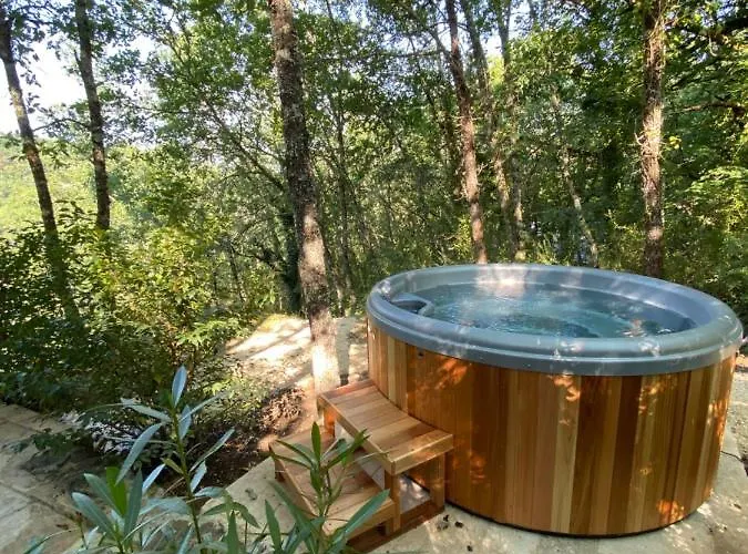 Petit Maison Du Chene بيت للعطل *